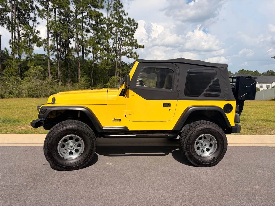 2000 Jeep TJ Wrangler - Image 2 of 13