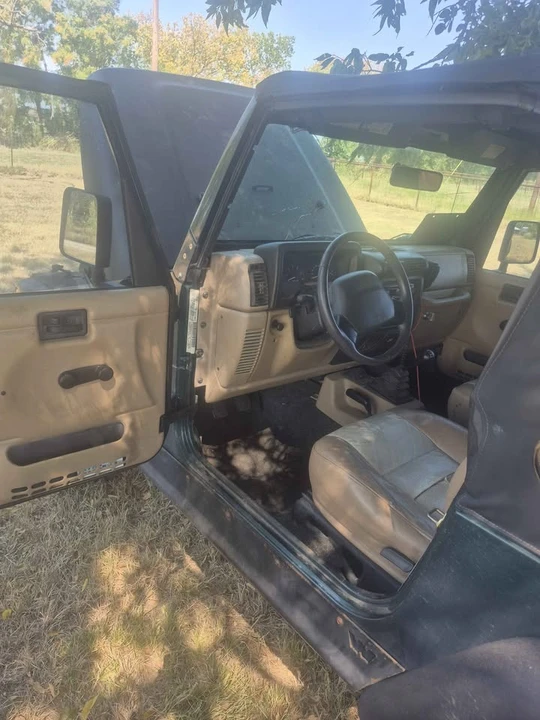 2000 Jeep TJ Wrangler - Image 5 of 5
