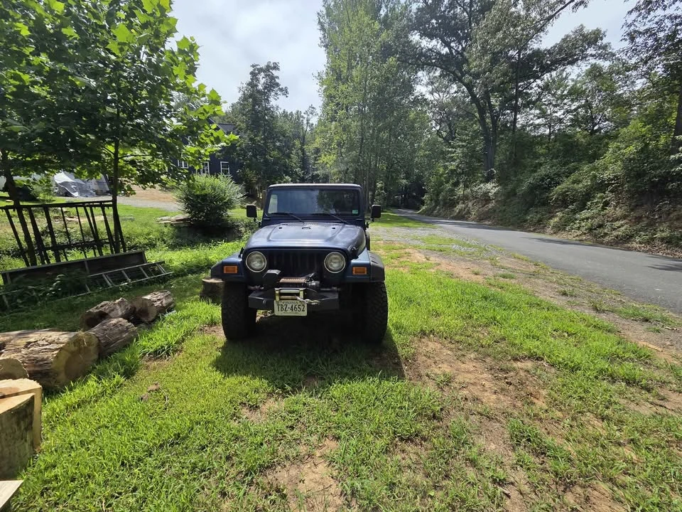 2000 Jeep TJ Wrangler - Image 2 of 18