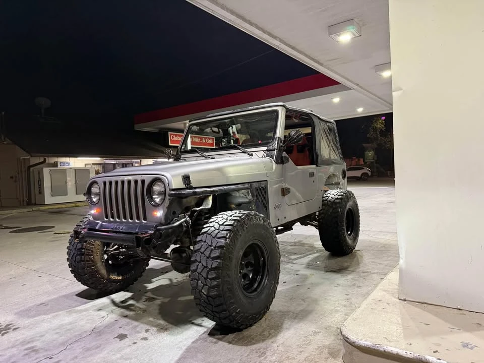2000 Jeep TJ Wrangler - Image 3 of 5