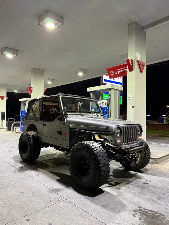 2000 Jeep TJ Wrangler - Image 4 of 5