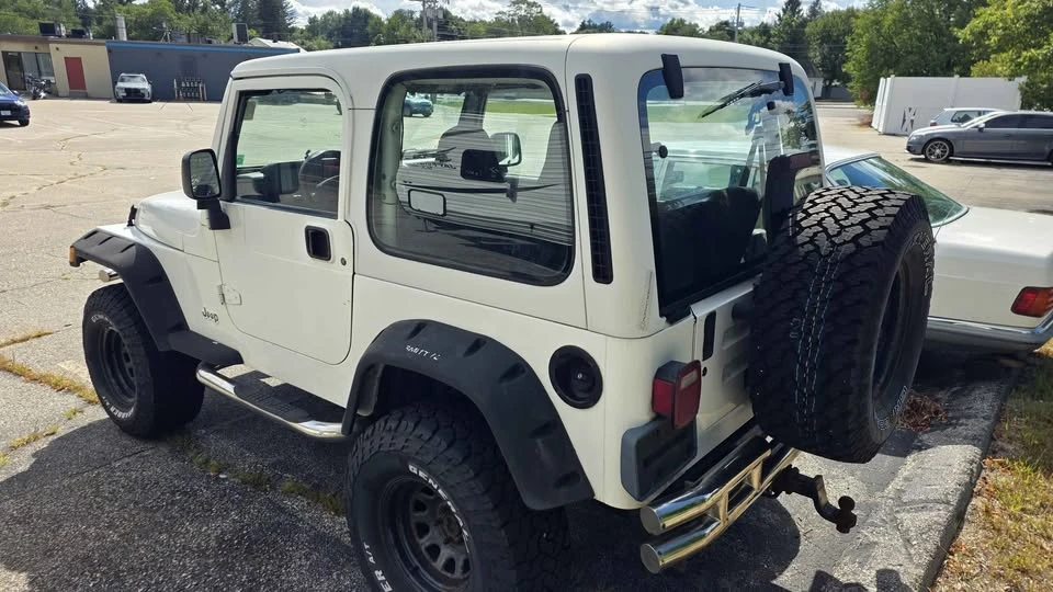 2000 Jeep TJ Wrangler - Image 9 of 20