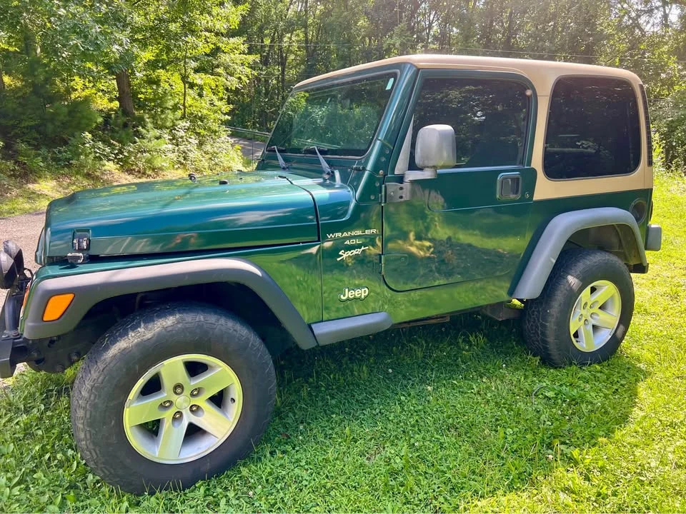 2000 Jeep TJ Wrangler - Image 2 of 12