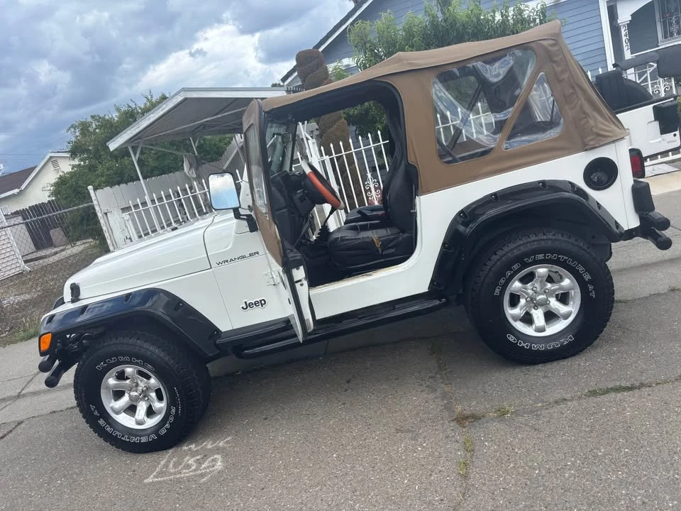 2000 Jeep TJ Wrangler - Image 11 of 12
