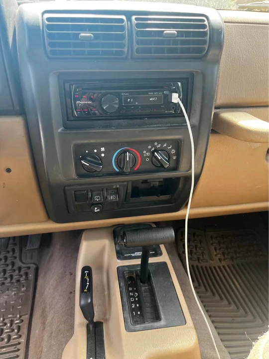 2000 Jeep TJ Wrangler - Image 7 of 14