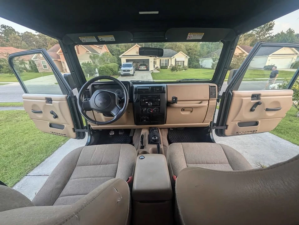 2000 Jeep TJ Wrangler - Image 10 of 17