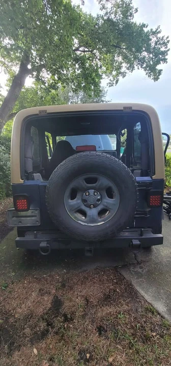 2000 Jeep TJ Wrangler - Image 2 of 19