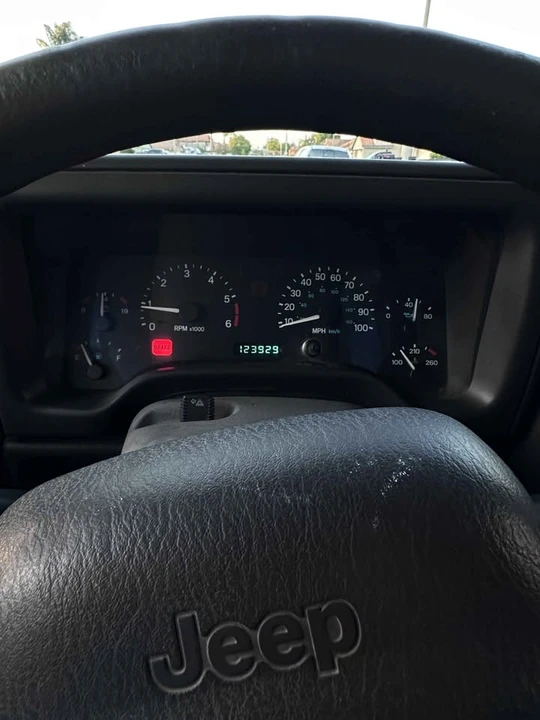 2000 Jeep TJ Wrangler - Image 11 of 12