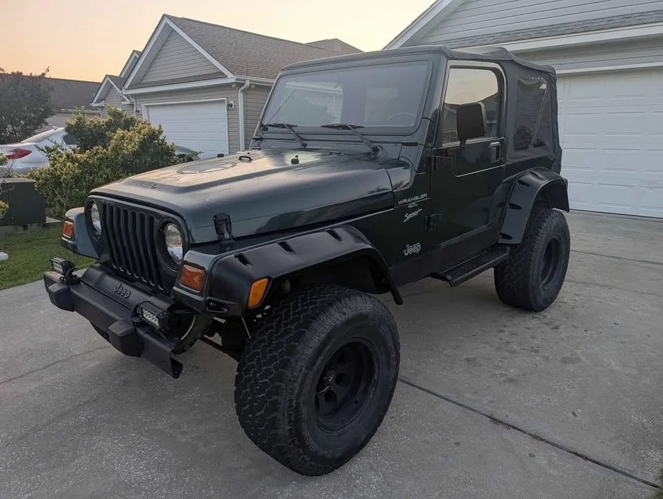 2000 Jeep TJ Wrangler - Image 2 of 17