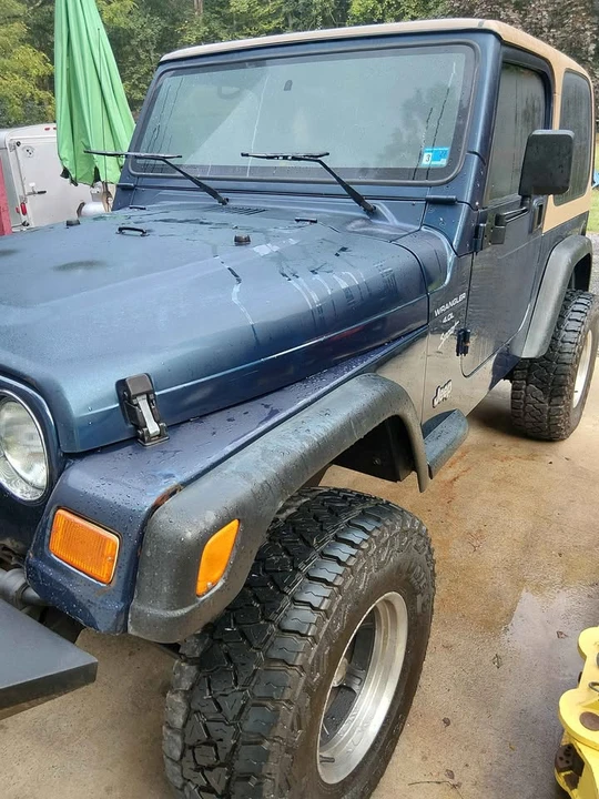 2000 Jeep TJ Wrangler - Image 2 of 12