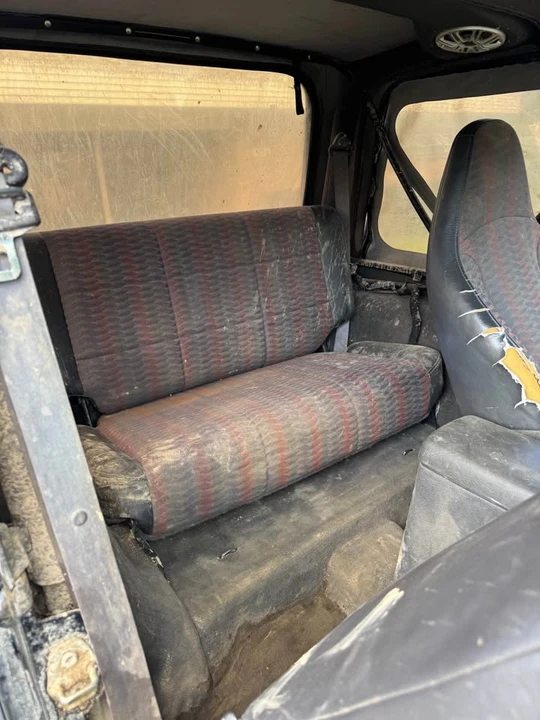 2000 Jeep TJ Wrangler - Image 13 of 14