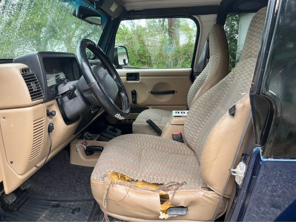 2000 Jeep TJ Wrangler - Image 14 of 15