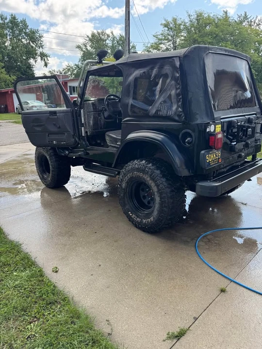 2000 Jeep TJ Wrangler - Image 2 of 14