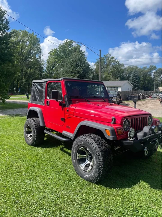 2000 Jeep TJ Wrangler - Image 11 of 12