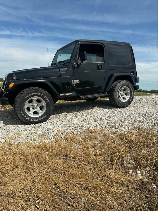 2000 Jeep TJ Wrangler - Image 2 of 5