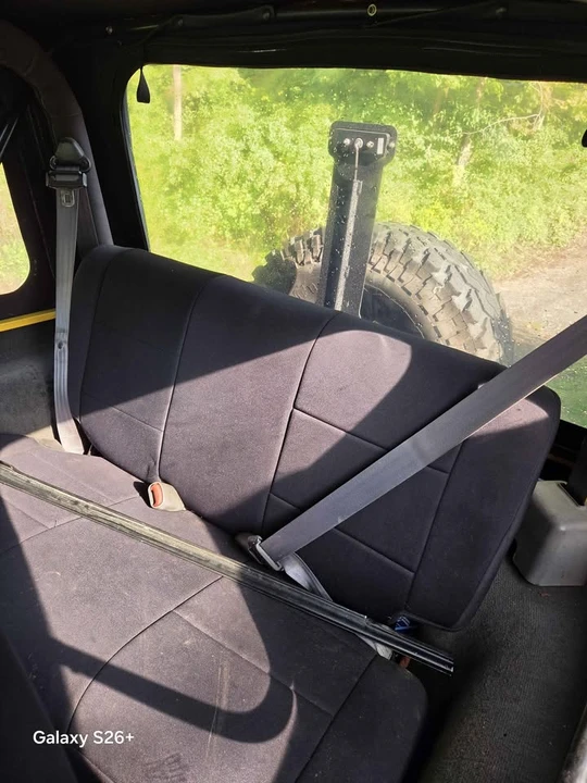 2000 Jeep TJ Wrangler - Image 2 of 11