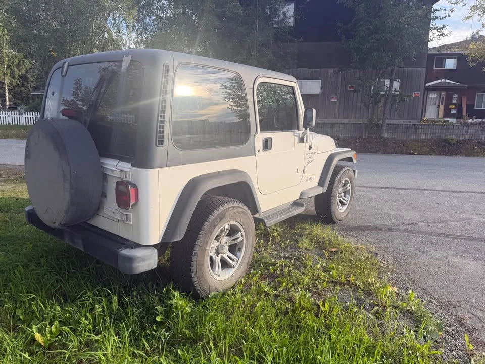 2000 Jeep TJ Wrangler - Image 3 of 11