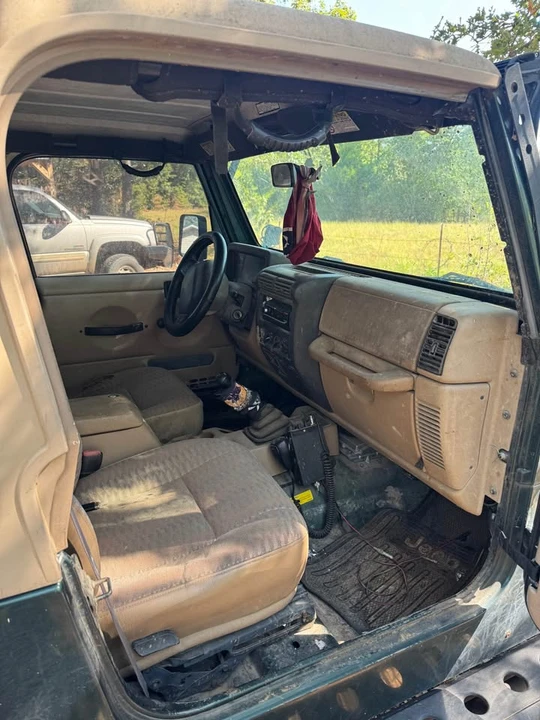 2000 Jeep TJ Wrangler - Image 6 of 9