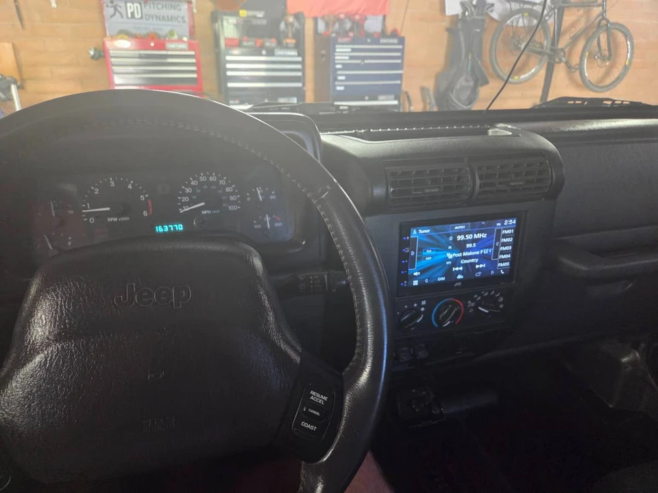 2000 Jeep TJ Wrangler - Image 10 of 11