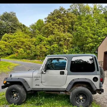 2000 Jeep Wrangler Sport Utility 2D