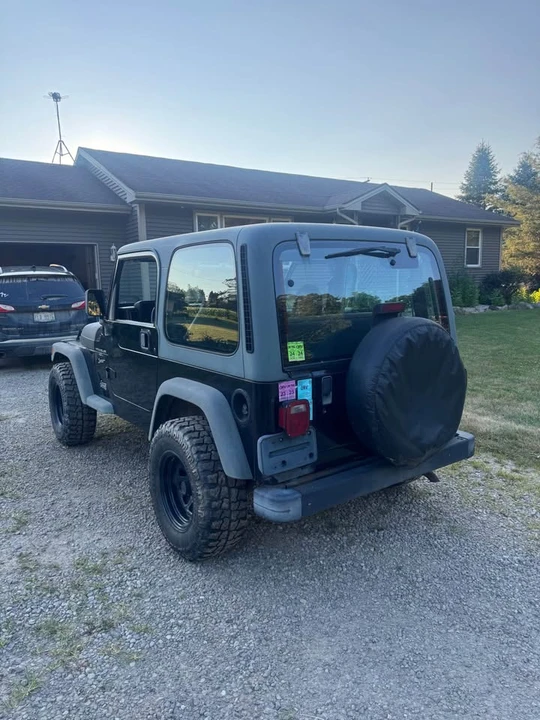 2000 Jeep TJ Wrangler - Image 2 of 17