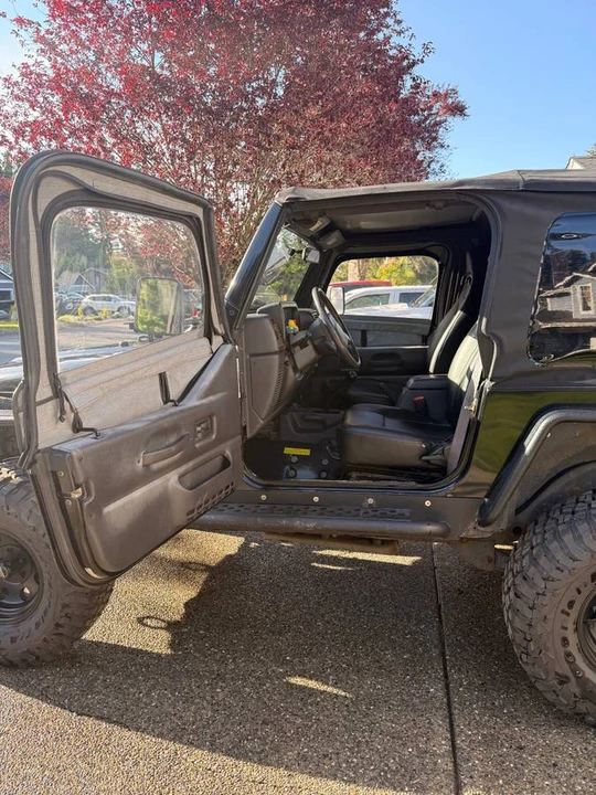 2000 Jeep TJ Wrangler - Image 3 of 10