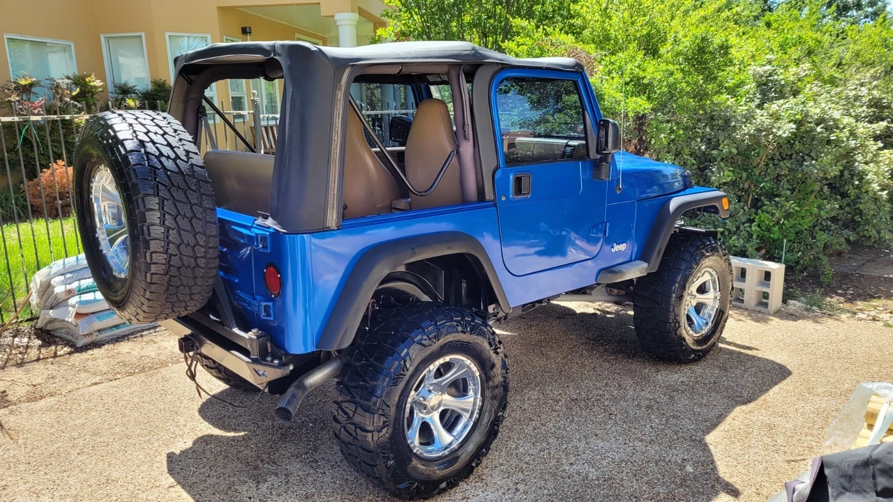 2000 Jeep TJ Wrangler - Image 2 of 21