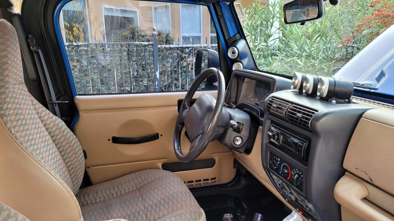 2000 Jeep TJ Wrangler - Image 14 of 21