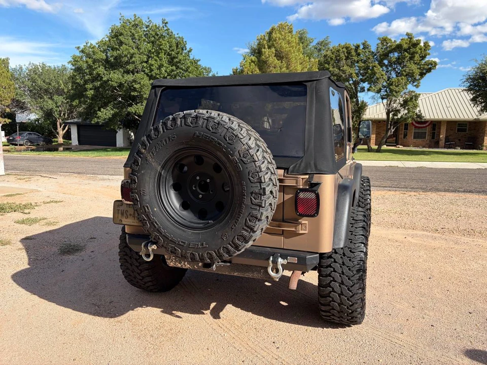 2000 Jeep TJ Wrangler - Image 2 of 15
