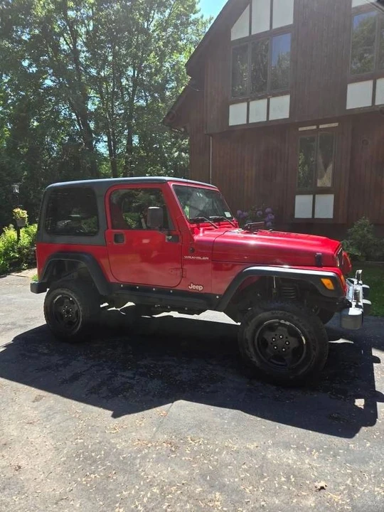 2000 Jeep TJ Wrangler - Image 2 of 4