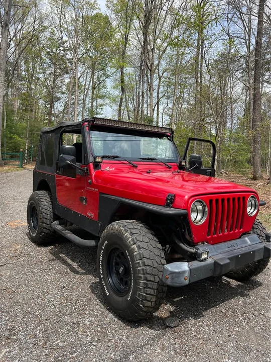 2000 Jeep TJ Wrangler - Image 2 of 3