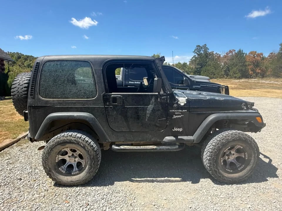 2000 Jeep TJ Wrangler - Image 2 of 6