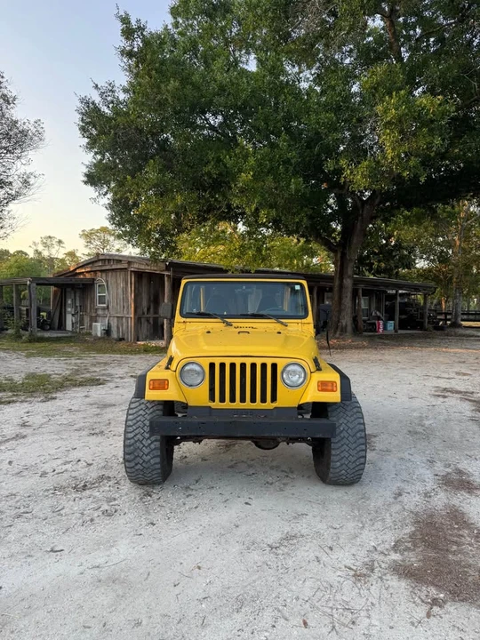 2000 Jeep TJ Wrangler - Image 3 of 11