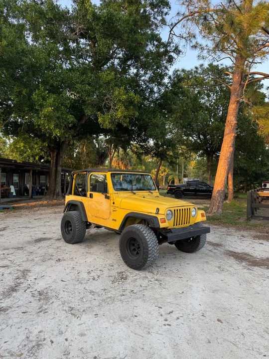 2000 Jeep TJ Wrangler - Image 2 of 8