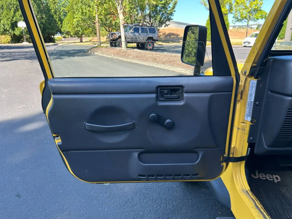 2000 Jeep TJ Wrangler - Image 15 of 24