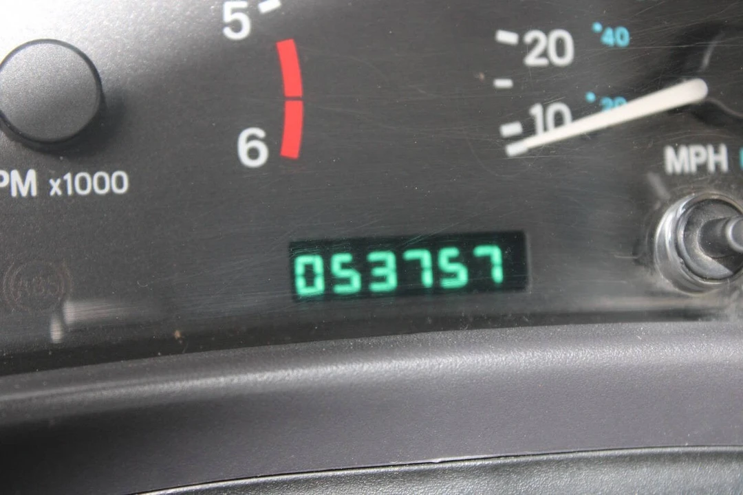 2000 Jeep TJ Wrangler - Image 29 of 31