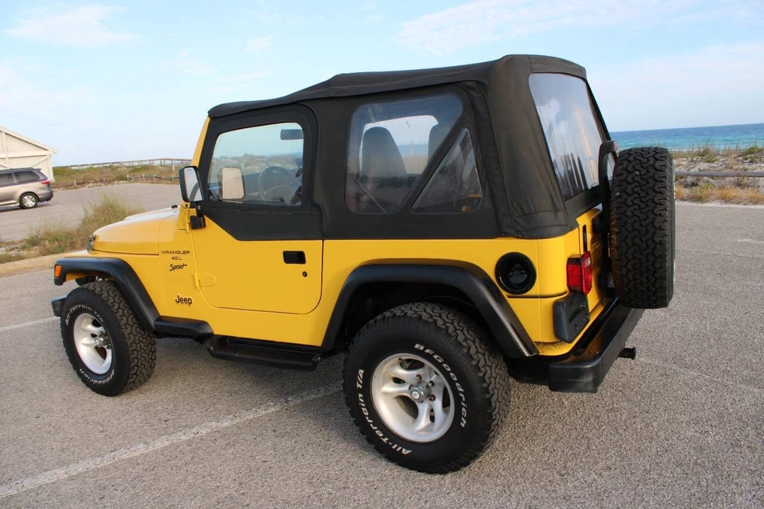 2000 Jeep TJ Wrangler - Image 7 of 31