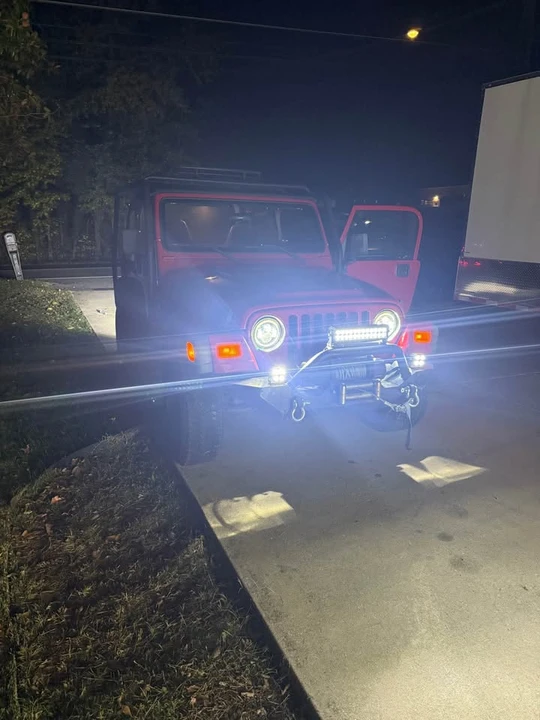 2000 Jeep Wrangler - Image 9 of 13