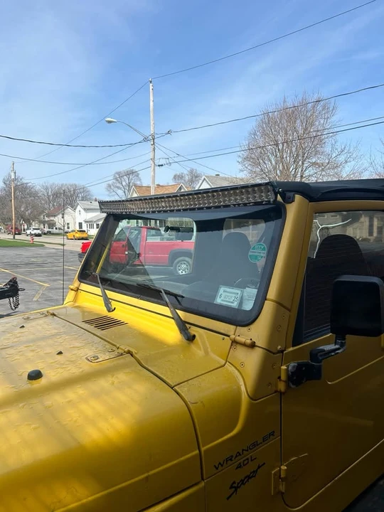 2000 Jeep Wrangler - Image 2 of 6