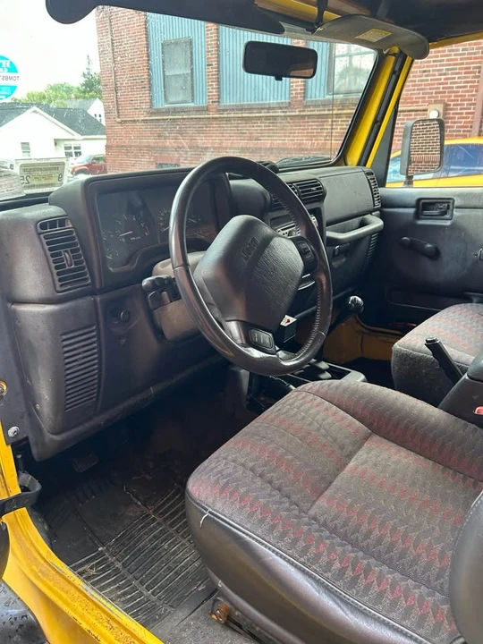 2000 Jeep Wrangler - Image 6 of 6