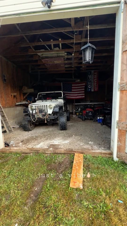 2000 Jeep TJ Wrangler - Image 2 of 2