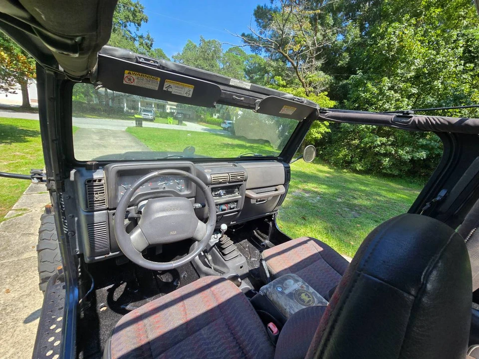 2000 Jeep TJ Wrangler - Image 3 of 13