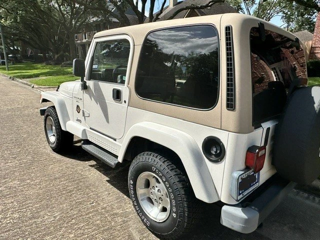 2000 Jeep TJ Wrangler - Image 2 of 8
