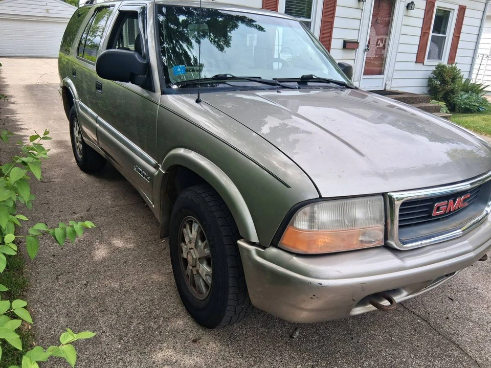 2000 GMC S-15 Jimmy 2nd Gen - Image 7 of 9