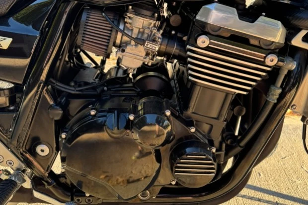 2000 Kawasaki ZRX1100 - Image 5 of 6