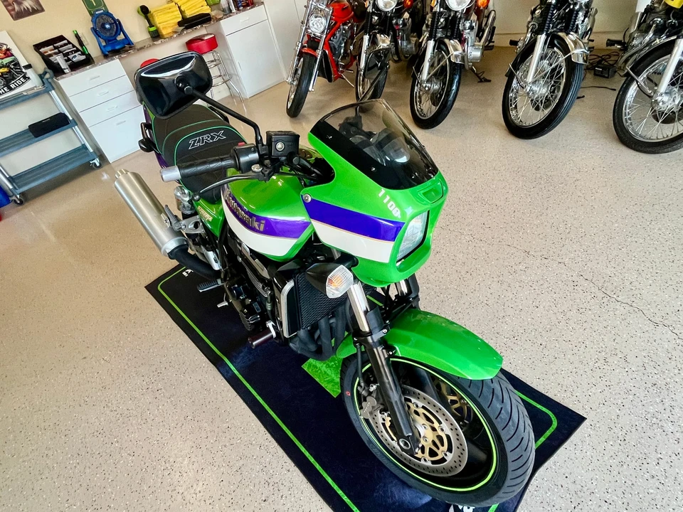 2000 Kawasaki ZRX1100 - Image 6 of 31