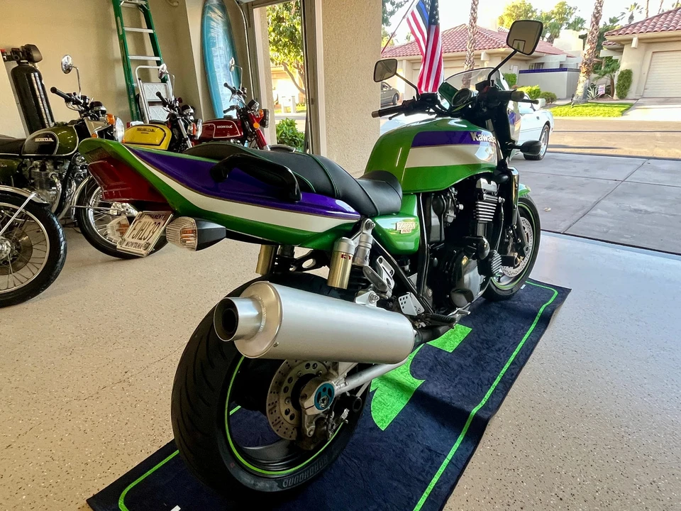 2000 Kawasaki ZRX1100 - Image 17 of 31