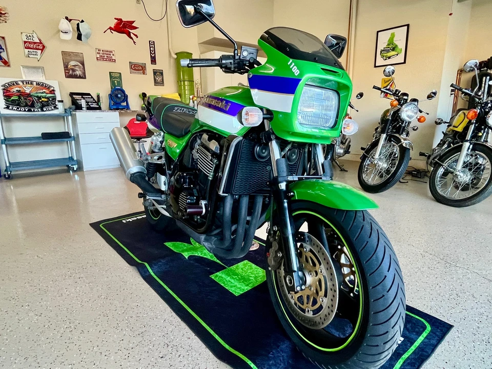 2000 Kawasaki ZRX1100 - Image 4 of 31