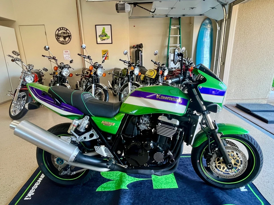 2000 Kawasaki ZRX1100 - Image 12 of 31