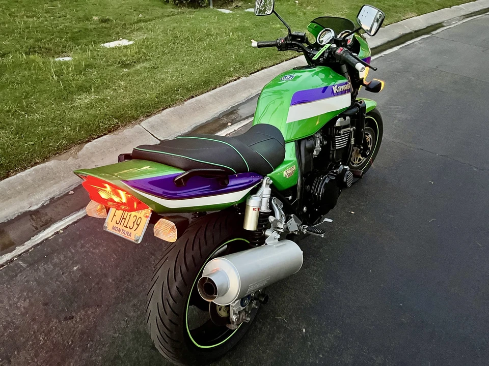 2000 Kawasaki ZRX1100 - Image 18 of 31